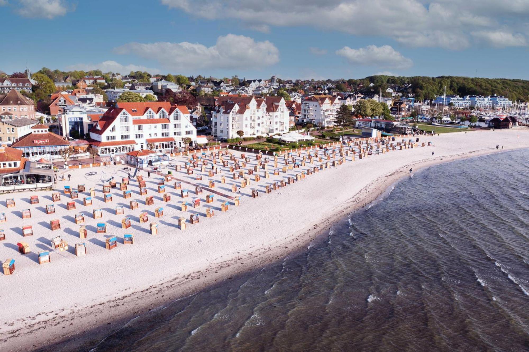 Boern Lachmoewe Laboe Exterior foto